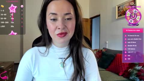 Snapshot of liaquinn chatting on 02.19.25 LiaQuinn online show from 02.19.25