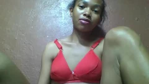 Snapshot of liaraisha chatting on 09.28.25 liaraisha online show from 09.28.25