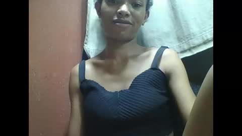 Snapshot of liaraisha chatting on 11.28.25 liaraisha online show from 11.28.25