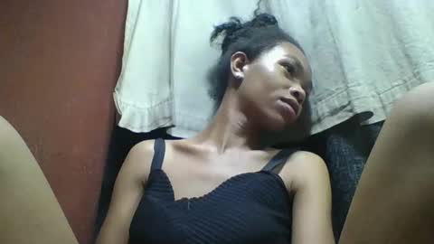 Snapshot of liaraisha chatting on 11.28.25 liaraisha online show from 11.28.25