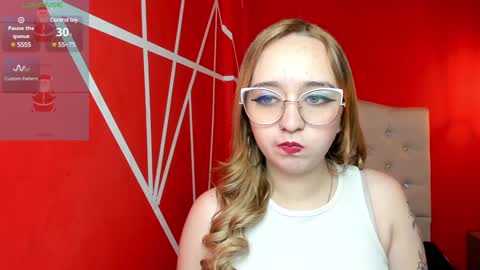 Lia Roberts online show from 12.20.24
