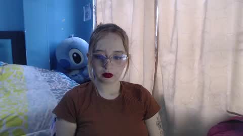 Lia Roberts online show from 01.29.25