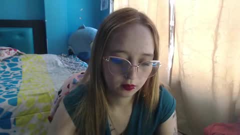 Lia Roberts online show from 02.01.25