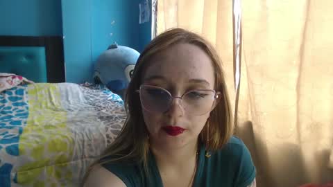 Lia Roberts online show from 02.01.25