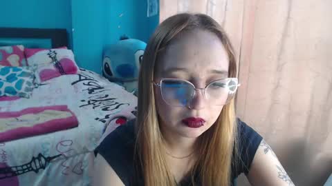 Lia Roberts online show from 02.14.25