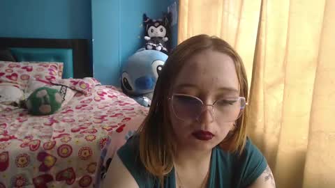 Lia Roberts online show from 03.04.25