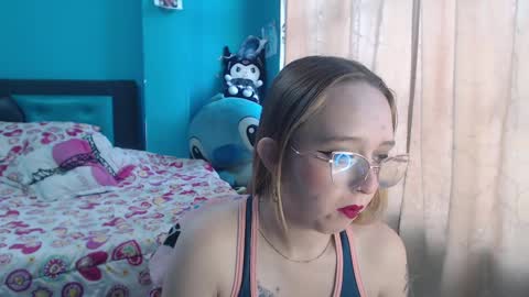 Lia Roberts online show from 03.08.25