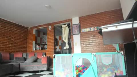 Liarouse04 online show from 04.19.26