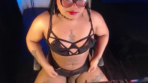 LiaScarlett online show from 11.20.25