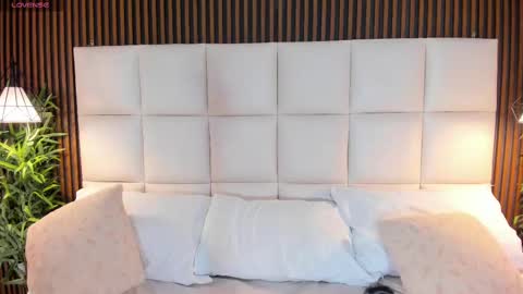  LIA TINK  online show from 10.09.25