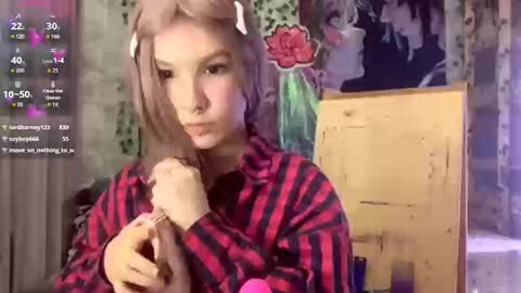 Lola online show from 09.22.25