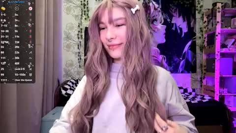 Snapshot of libbynading chatting on 10.14.25 Lola online show from 10.14.25