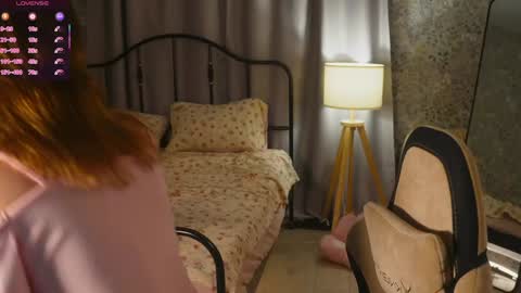 Elena online show from 09.12.25