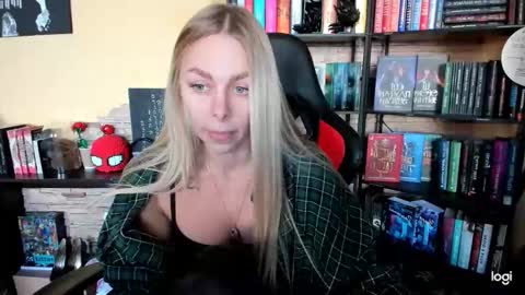 Snapshot of library_girl chatting on 01.19.26 Anna online show from 01.19.26