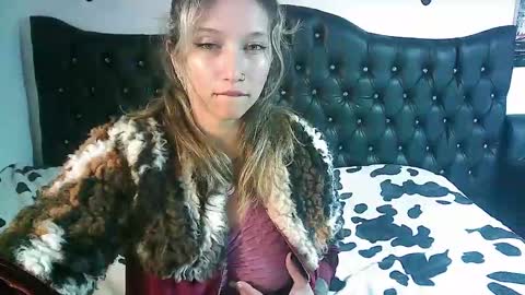 Snapshot of licethf00x chatting on 09.15.25 licethf00x online show from 09.15.25