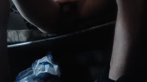 lickurlipz1 online show from 10.02.25