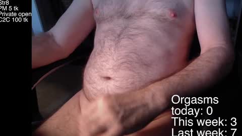 Snapshot of liebestool8 chatting on 01.12.25 liebestool8 online show from 01.12.25