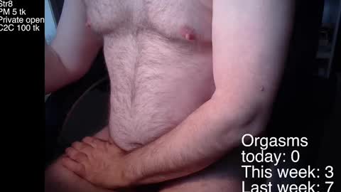 Snapshot of liebestool8 chatting on 01.12.25 liebestool8 online show from 01.12.25