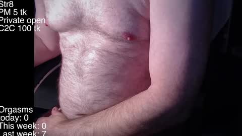 Snapshot of liebestool8 chatting on 01.28.25 liebestool8 online show from 01.28.25