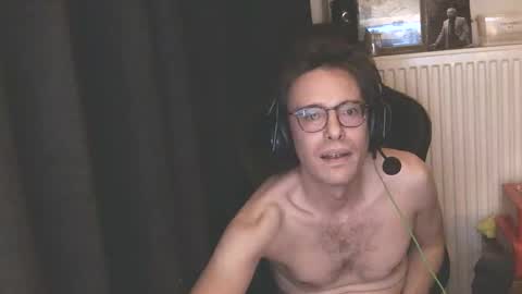 Snapshot of lieven7887 chatting on 11.07.25 lieven online show from 11.07.25