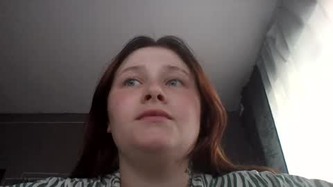 Snapshot of light_lunaa chatting on 06.13.26 light_lunaa online show from 06.13.26