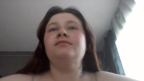 Snapshot of light_lunaa chatting on 06.21.26 light_lunaa online show from 06.21.26