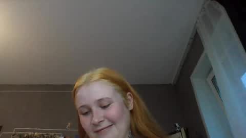 Snapshot of light_lunaa chatting on 06.22.26 light_lunaa online show from 06.22.26