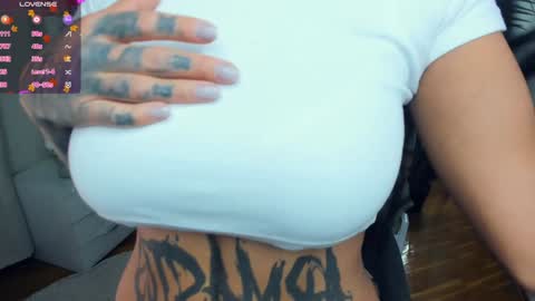 Melissa online show from 11.22.25