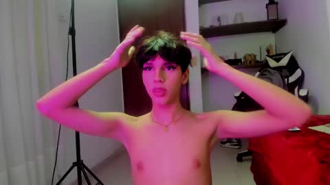 Snapshot of lightboy0 chatting on 09.25.25 lightboy0 online show from 09.25.25