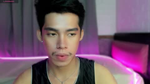 Snapshot of lightjt4 chatting on 12.21.25 Jt online show from 12.21.25