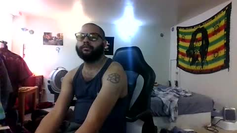 Snapshot of lightskinned666 chatting on 10.31.25 lightskinned666 online show from 10.31.25