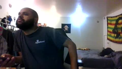 Snapshot of lightskinned666 chatting on 11.02.25 lightskinned666 online show from 11.02.25