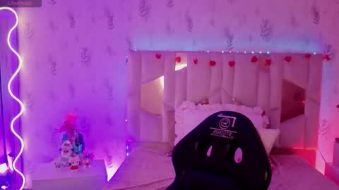 LIHIAN online show from 03.10.26