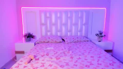 Snapshot of liia_collins chatting on 02.28.26 Lia online show from 02.28.26