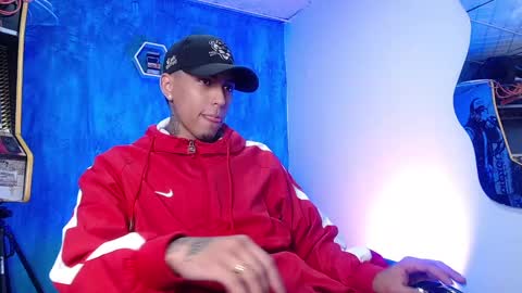 Snapshot of liiaam_lee_ chatting on 01.04.25 Daniel online show from 01.04.25