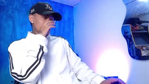 Snapshot of liiaam_lee_ chatting on 01.05.25 Daniel online show from 01.05.25