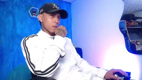 Snapshot of liiaam_lee_ chatting on 01.10.25 Daniel online show from 01.10.25