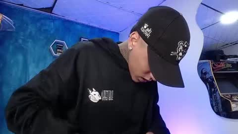 Snapshot of liiaam_lee_ chatting on 01.25.25 Daniel online show from 01.25.25