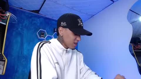 Snapshot of liiaam_lee_ chatting on 01.28.25 Daniel online show from 01.28.25