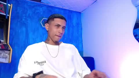 Snapshot of liiaam_lee_ chatting on 02.13.25 Daniel online show from 02.13.25