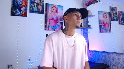 Snapshot of liiaam_lee_ chatting on 09.10.25 Daniel online show from 09.10.25