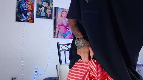 Snapshot of liiaam_lee_ chatting on 09.11.25 Daniel online show from 09.11.25