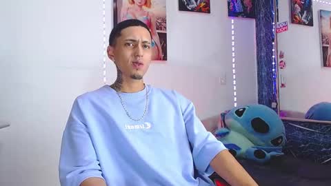 Snapshot of liiaam_lee_ chatting on 11.02.25 Daniel online show from 11.02.25