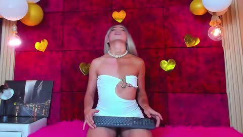 liiacollins online show from 11.19.25