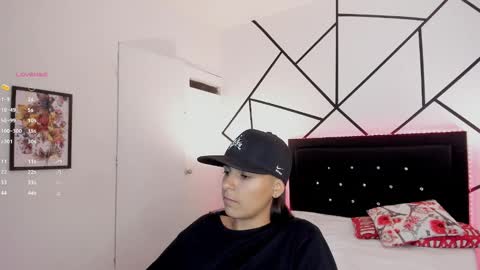 liiam_smith_ online show from 01.14.25