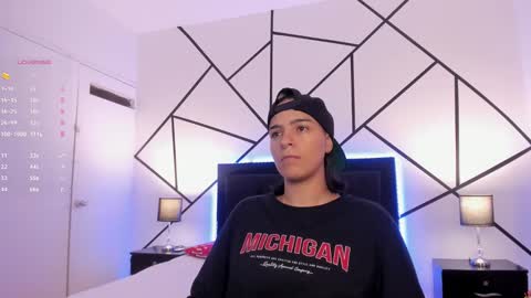 liiam_smith_ online show from 02.12.25