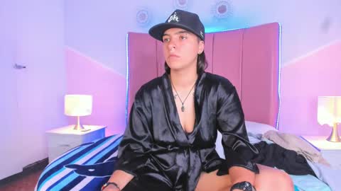 liiam_smith_ online show from 09.09.25