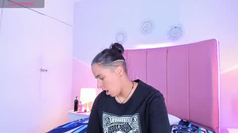 liiam_smith_ online show from 10.10.25