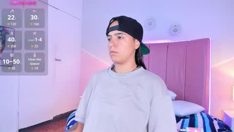 liiam_smith_ online show from 10.17.25