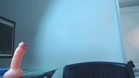 Liam thompson online show from 02.05.25